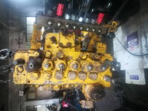 小松220-8多路阀维修